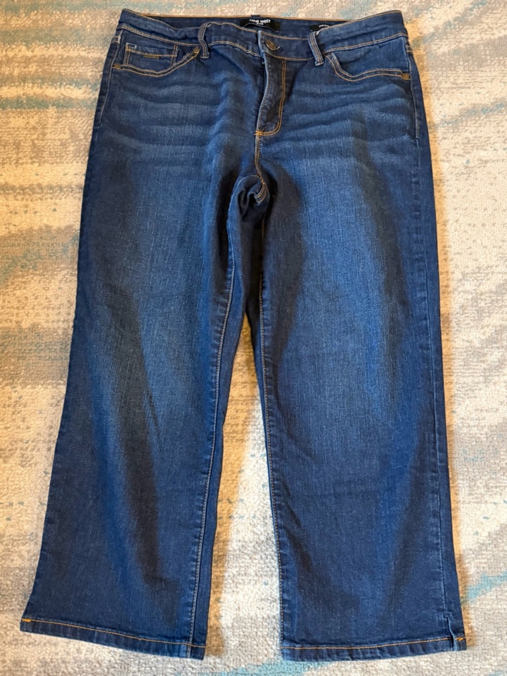 Women's Size 8 Nine Chrystie Denim Capris